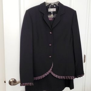 Women's dress suit
